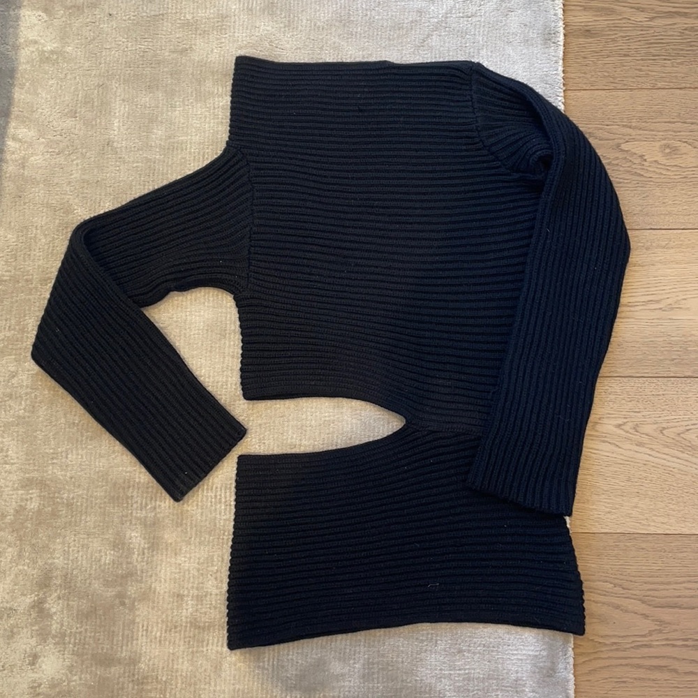 Joseph Essentials Women’s Black Knit Sweater